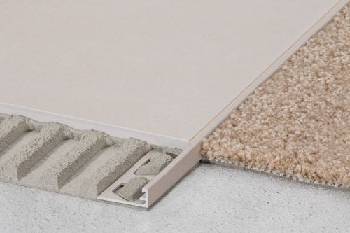 Schlüter-SCHIENE-AC ukonč. l. "L", hliník kom. grafit. čierna flexi, v: 4,5 mm, d: 2,5 m